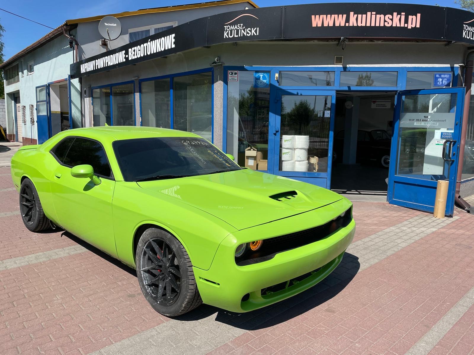 Dodge Challenger